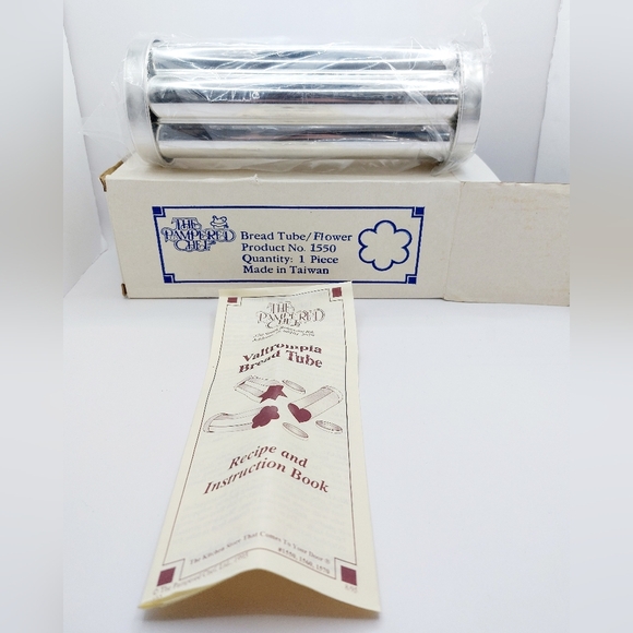 Vintage Pampered Chef Flower Bread Tube Baking Mold - #1550 Flower - Picture 1 of 6